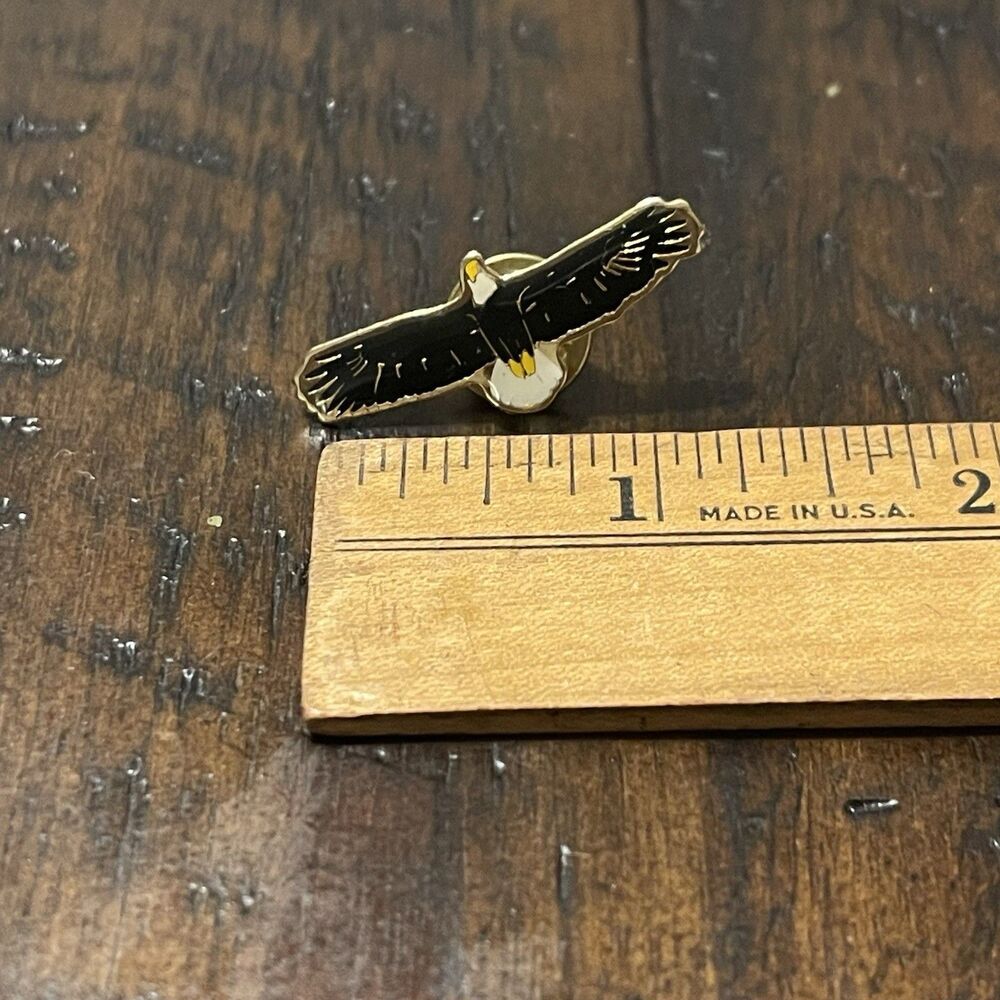 Vintage Flying Bald Eagle Pin Hat Lapel Collectible Gold Tone